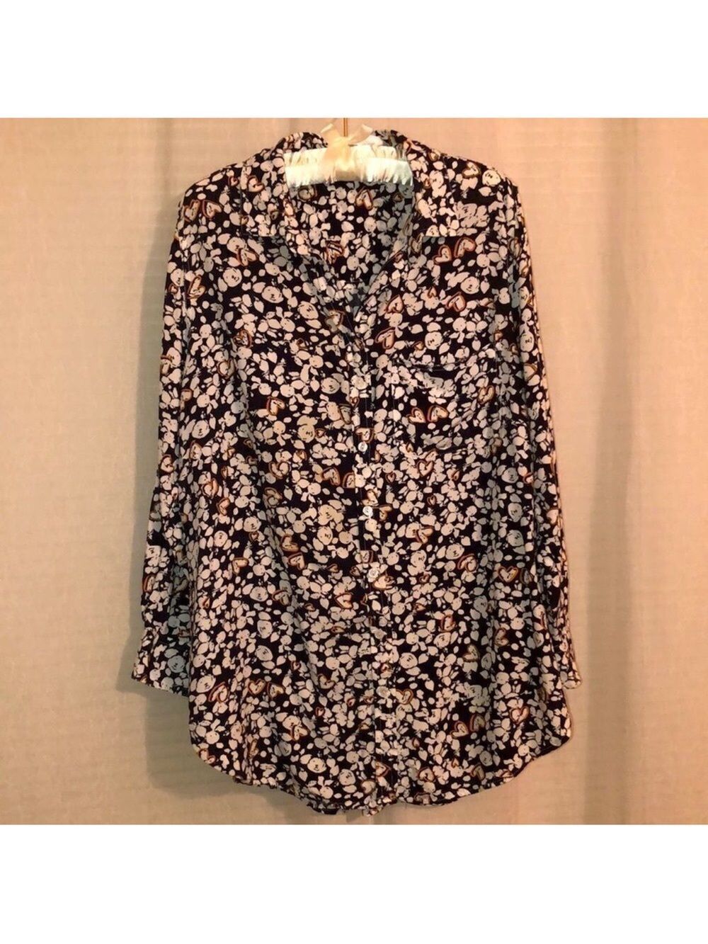 Velvet Heart 1X Elisa Navy/Rust Hearts & White Petals Shirt